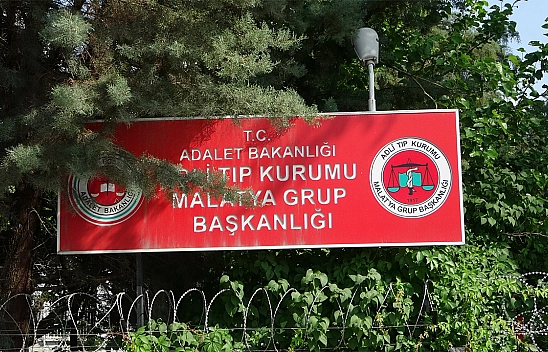 Malatya'da traktör devrildi: 1 ölü