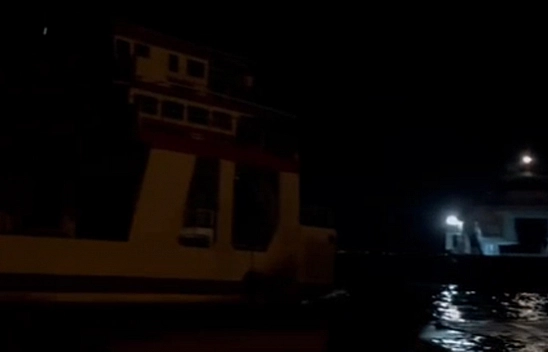 Malatya-Elazığ feribotunda fırtına krizi