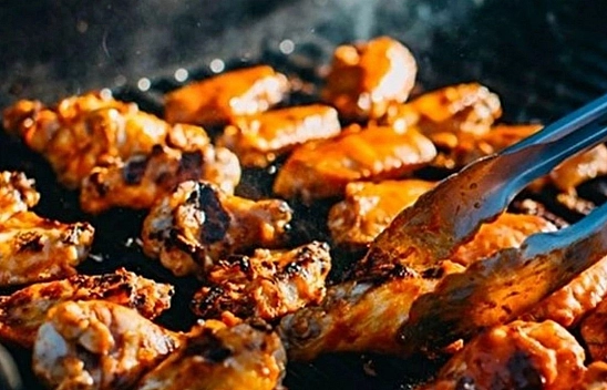 Mangalcılara Kötü Haber! Tavuk Kanatı Fiyatı İkiye Katlandı