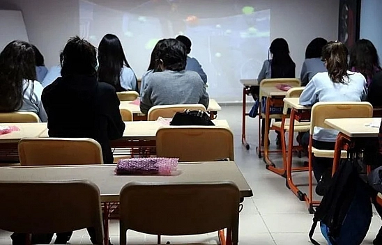 MEB'den öğretmen görevlendirmesinde yeni dönem: bu öğretmenlere sınav görevi verilmeyecek