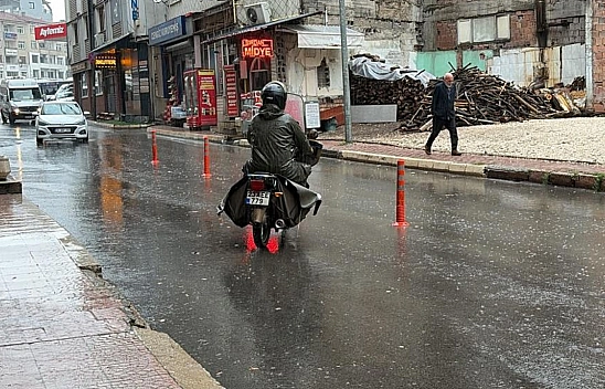 Meteoroloji uyardı, Elazığ'da sağanak başladı