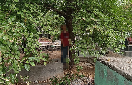 Mezarlıkta ağaçta asılı ceset bulundu