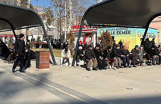 Milyonlarca emeklinin maaş zammı şekilleniyor