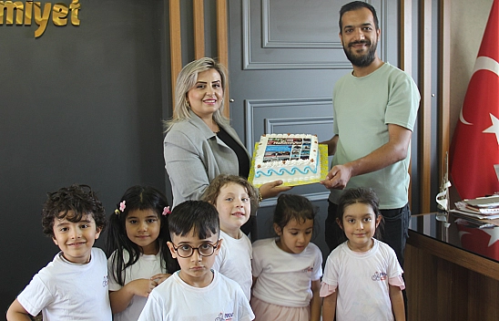 Minoya Anaokulu'ndan Hakimiyet'e Tatlı Hediye