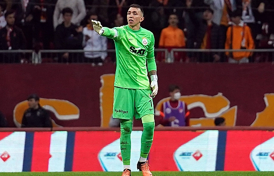 Muslera'dan Okan Buruk ve yöneticilere: Ben artık yokum