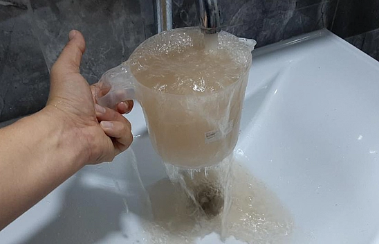 Musluklardan Çamurlu Su Aktı