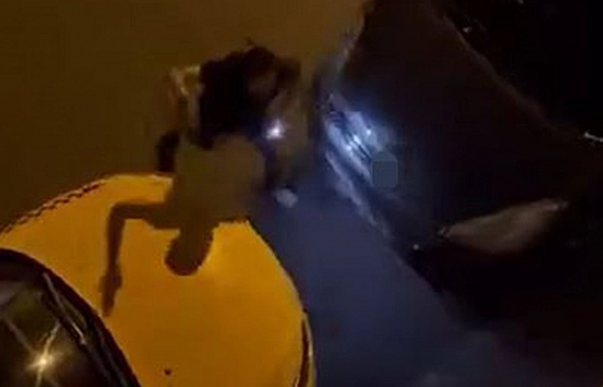 'Namus belası' diyerek ev bastı, defalarca ateş etti