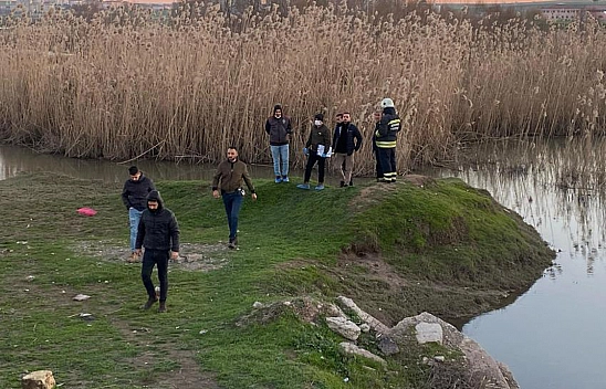 Nehirde Erkek Cesedi Bulundu!