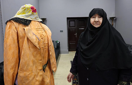 Neredeyse bulunduğu müzenin binasıyla aynı yaşta gelinlik!