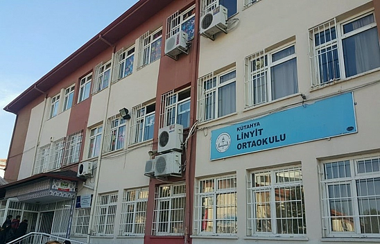 Okul Müdür Yardımcısına Bıçaklı Saldırı