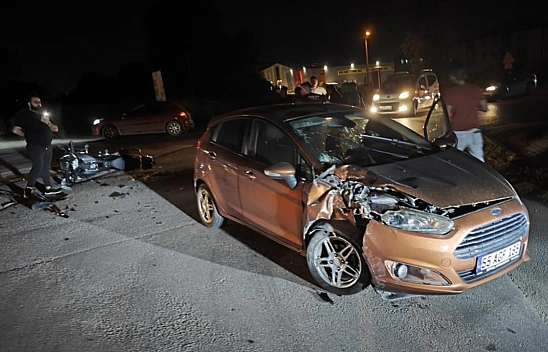 Otomobil ile çarpışan motosiklet sürücüsü ağır yaralandı