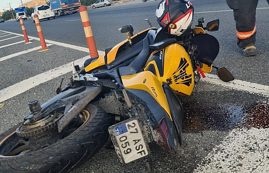 Otomobil İle Motosiklet Çarpıştı: 2 Yaralı