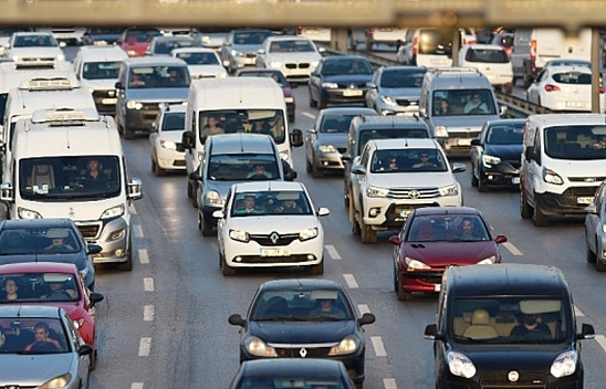 Otomobillere 'Kara Kutu' Zorunluluğu Geliyor  Türkiye'ye Bakın Neden Gelmedi