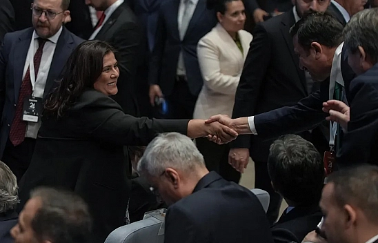 Özlem Çerçioğlu, AK Parti'ye resmen katıldı
