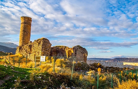 Palu'da bulunuyor! 16. yüzyıldan kalma olduğu biliniyor