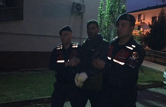 Para Vermeyen Annesini Benzin Dökerek Yakan Şahıs Tutuklandı