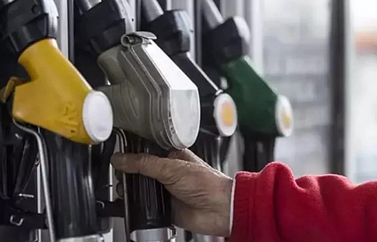 Petrol fiyatları dibe vurdu, Elazığ'da akaryakıta dev indirim göründü