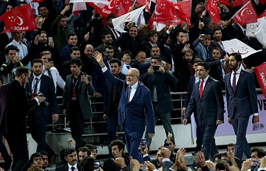 Saadet Partisi Kongresi Ertelendi