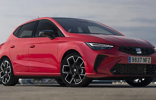 Seat Ibiza yeniden sahnede: Agresif yüz, yenilenen iç mekân