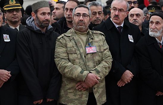 Şehidimizin Babası Aslan 'Şehidimiz İle En Son Konuşmamız Aynı Gün Oldu 'Bugün Burada Yağmur ve Sis Var' Dedi'