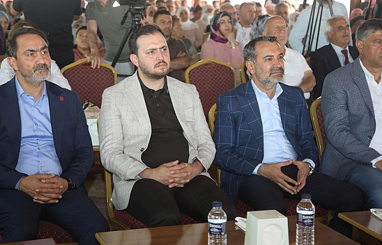 Selmanoğlu'ndan Aşure Günü'nde kardeşlik vurgusu