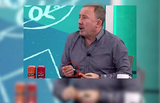Sergen Yalçın canlı yayında olduğunu unutup eline sigara aldı