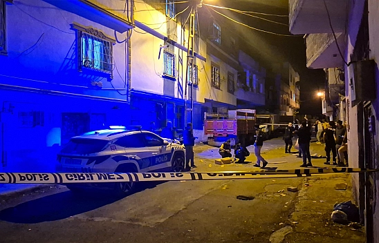 Silahlı kavga kanlı bitti! 1 ölü, 4 yaralı