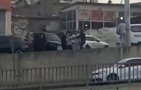 Silahlı kavga kanlı bitti: 3 ölü