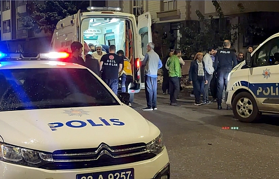 Silahlı, taşlı ve sopalı kavga: 2 yaralı