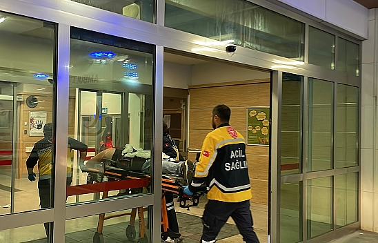 Sokak ortasında bıçaklı kavga