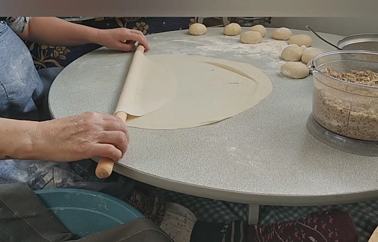Tadı damak çatlatıyor! Elazığ'ın yöresel tatlısını deneyenler sürekli adından bahsediyor