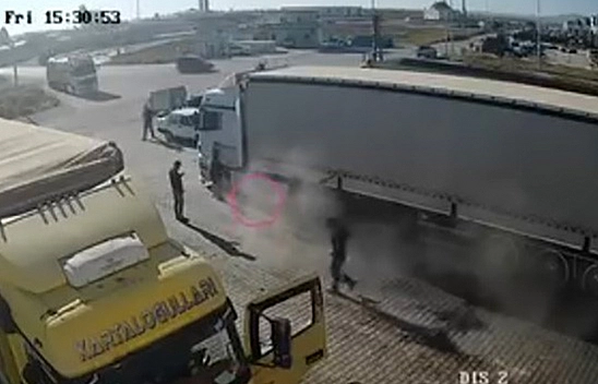 Konya'da tamir sırasında dehşeti yaşadı: Usta kıl payı kurtuldu