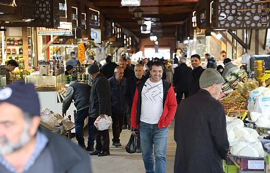 Tarihi Kapalı Çarşı'da Ramazan Bereketi