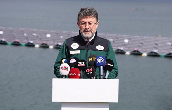 Tarım ve Orman Bakanı Yumaklı, Yüzer GES Projesini İnceledi