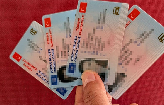 TBMM'den trafikte yeni dönem: Aday sürücüler için 2 yıllık sıkı denetim