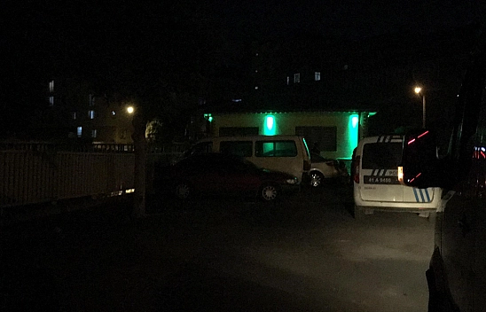 Telefon Başlayan Tartışma Sokakta Bıçaklı Kavgaya Dönüştü