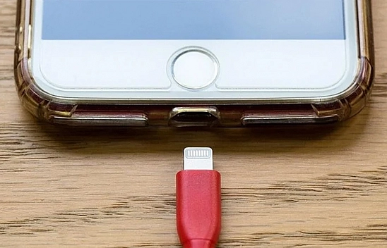 Telefonunu gündüz şarj edenler dikkat!