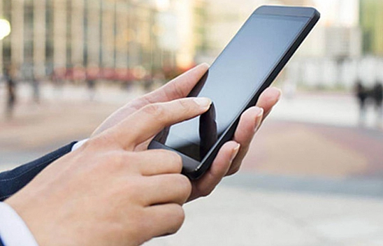 Telefonunuz sizi dinliyor olabilir mi? Bu ayarı hemen kapatın!