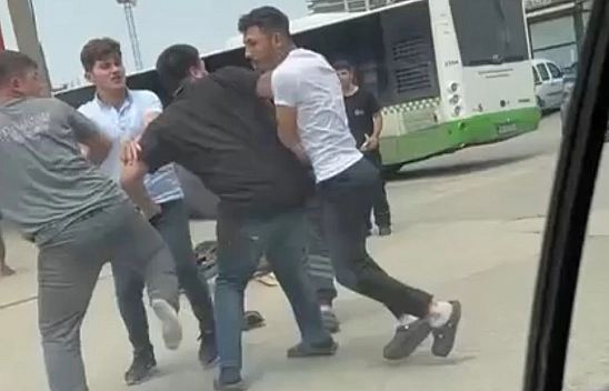 Trafikte Yol Verme Tartışması Kavgaya Dönüştü