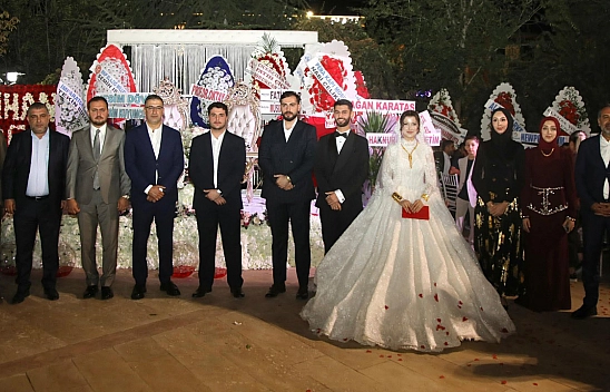 Tunç ve Durak ailelerinin mutlu günü
