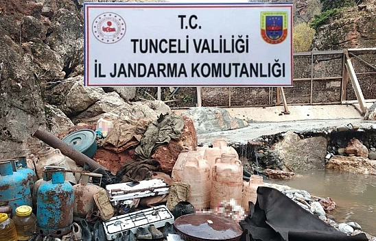Tunceli'de Mağara İçinde Malzeme Ele Geçirildi