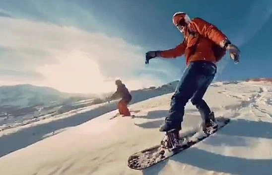 Tunceli'nin dağlarında kayak keyfi