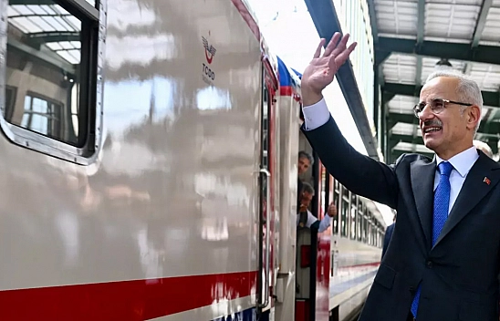 Turistik Diyarbakır Ekspresi yola çıkıyor! Durakları arasında Elazığ'da var