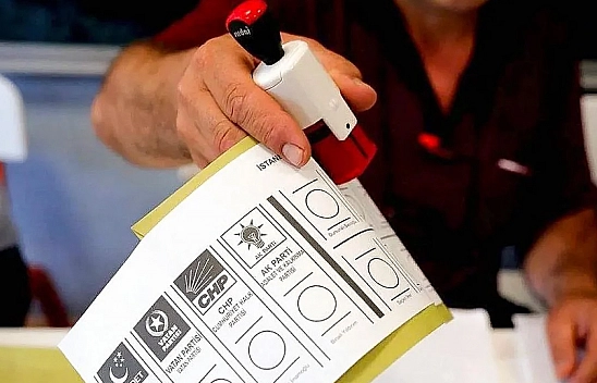 Türkiye'de bugün 3 ilde sandık kuruldu