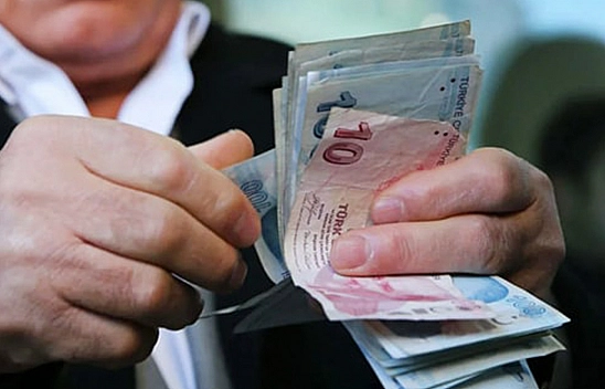 Türkiye'deki Eğitim Gören Çocukları Olan Aileler İçin Mali Destek Programı Başladı