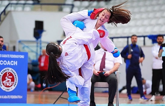Türkiye karate şampiyonası Elazığ'da başladı