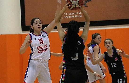 U16 Kızlar Anadolu Şampiyonası Kırmızı Grup Kayseri'de: Elazığ Ormanspor'da sahada