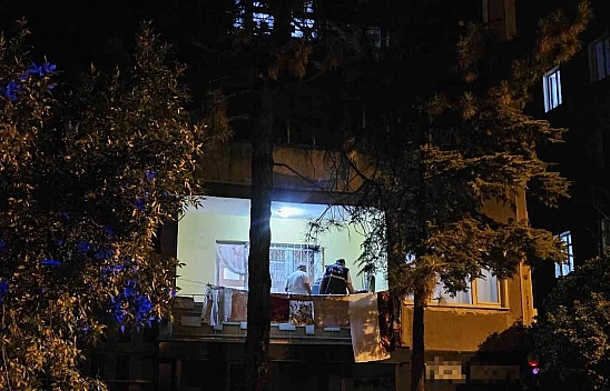 Üvey oğlu tarafından bıçaklanan adam hayatını kaybetti