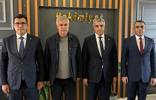 Vakıfbank Bölge Müdürü Tunç ve Hazar Şubesi Müdürü Yurtsevenden, Ahmet Toprak'a ziyaret