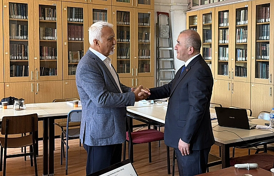 Vali Numan Hatipoğlu akademik yolculuğunda önemli bir eşiği daha aştı